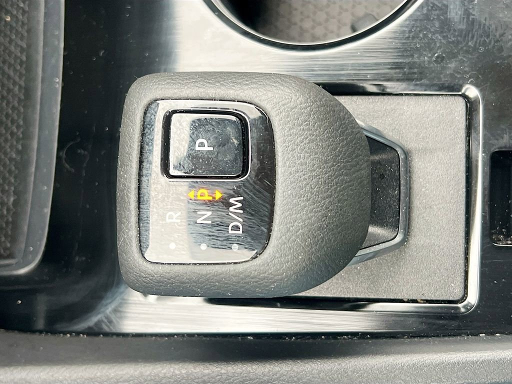 Used 2025 Nissan Rogue SV image 18