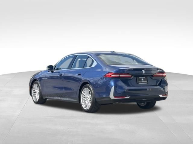 Certified 2025 BMW 540i xDrive w/ Premium Package image 5