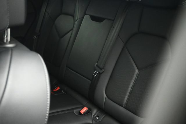 Used 2024 Porsche Macan AWD/4WD image 55