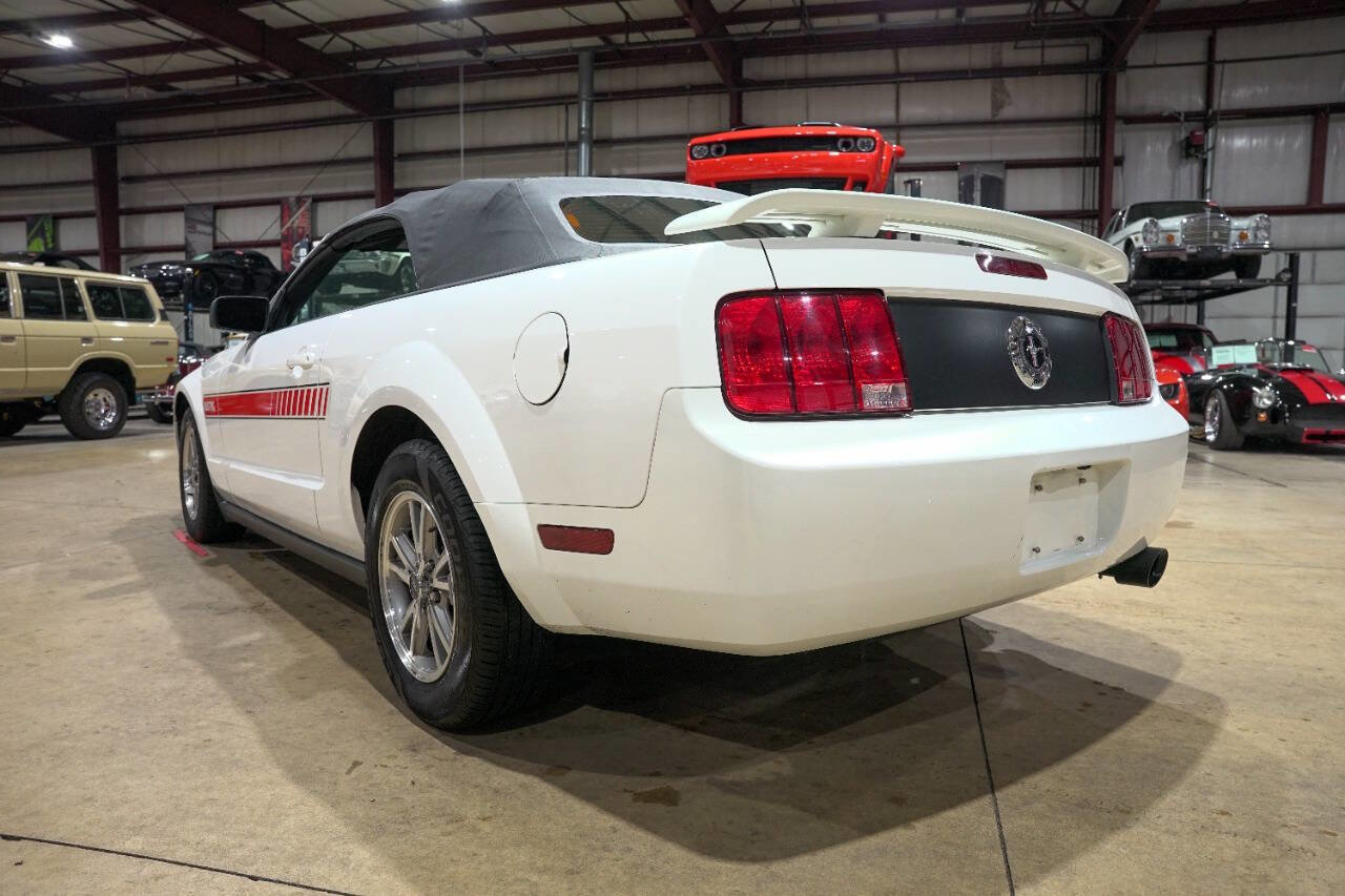 Used 2005 Ford Mustang Premium image 20