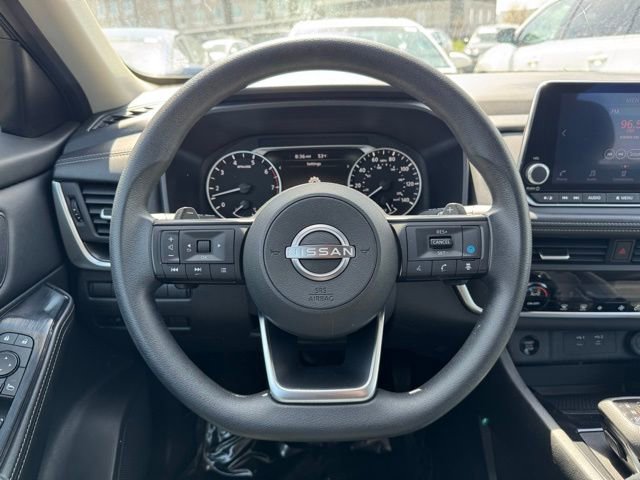 Used 2024 Nissan Rogue SV image 27