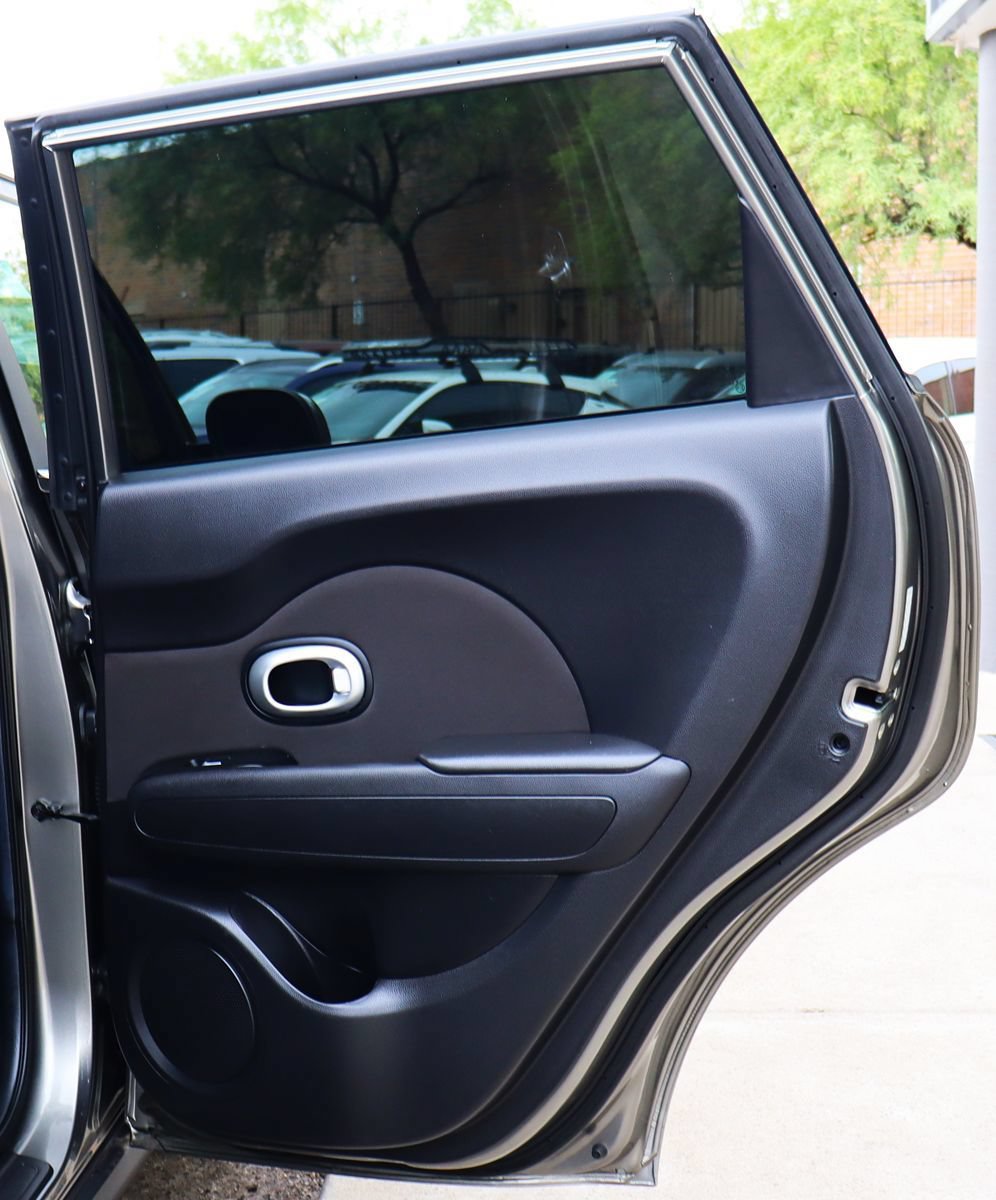 Used 2018 Kia Soul + FWD image 24