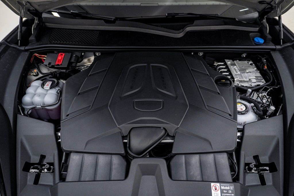 New 2026 Porsche Cayenne S image 29