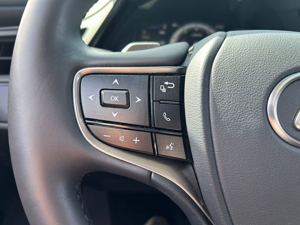 Used 2023 Lexus ES 350 w/ Premium Package FWD image 19