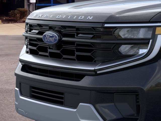 New 2025 Ford Expedition Max Platinum w/ Platinum Ultimate Package AWD/4WD image 17