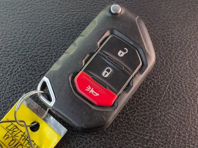 Used 2025 Jeep Wrangler Sport AWD/4WD image 26