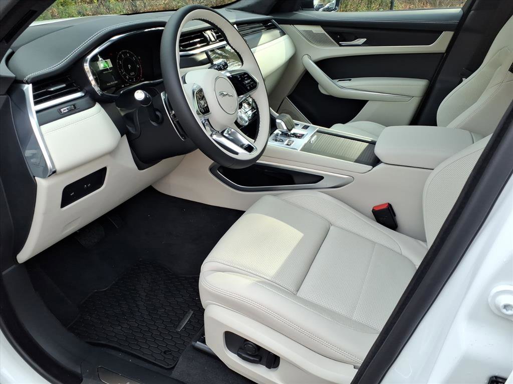 New 2026 Jaguar F-PACE R-Dynamic S image 14