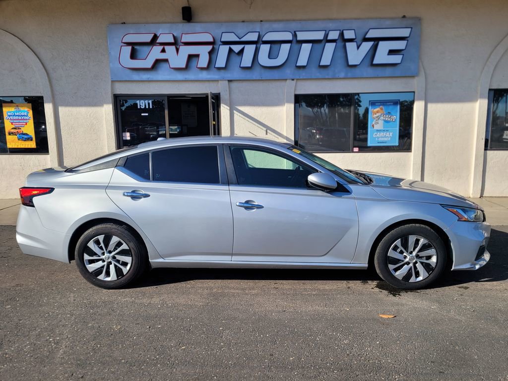 Used 2020 Nissan Altima 2.5 S image 2
