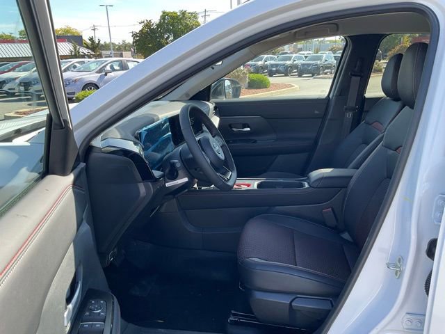 New 2026 Nissan Kicks SR w/ Cold Weather Package image 12