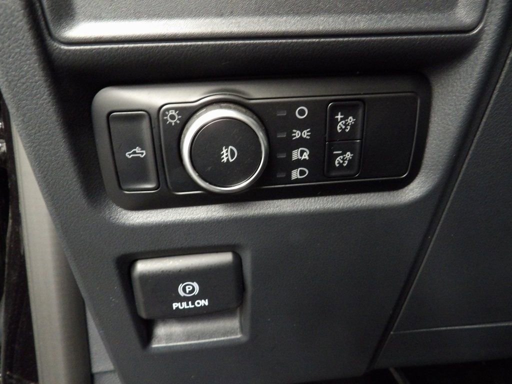 Used 2024 Ford F150 XLT w/ XLT Black Appearance Package image 56