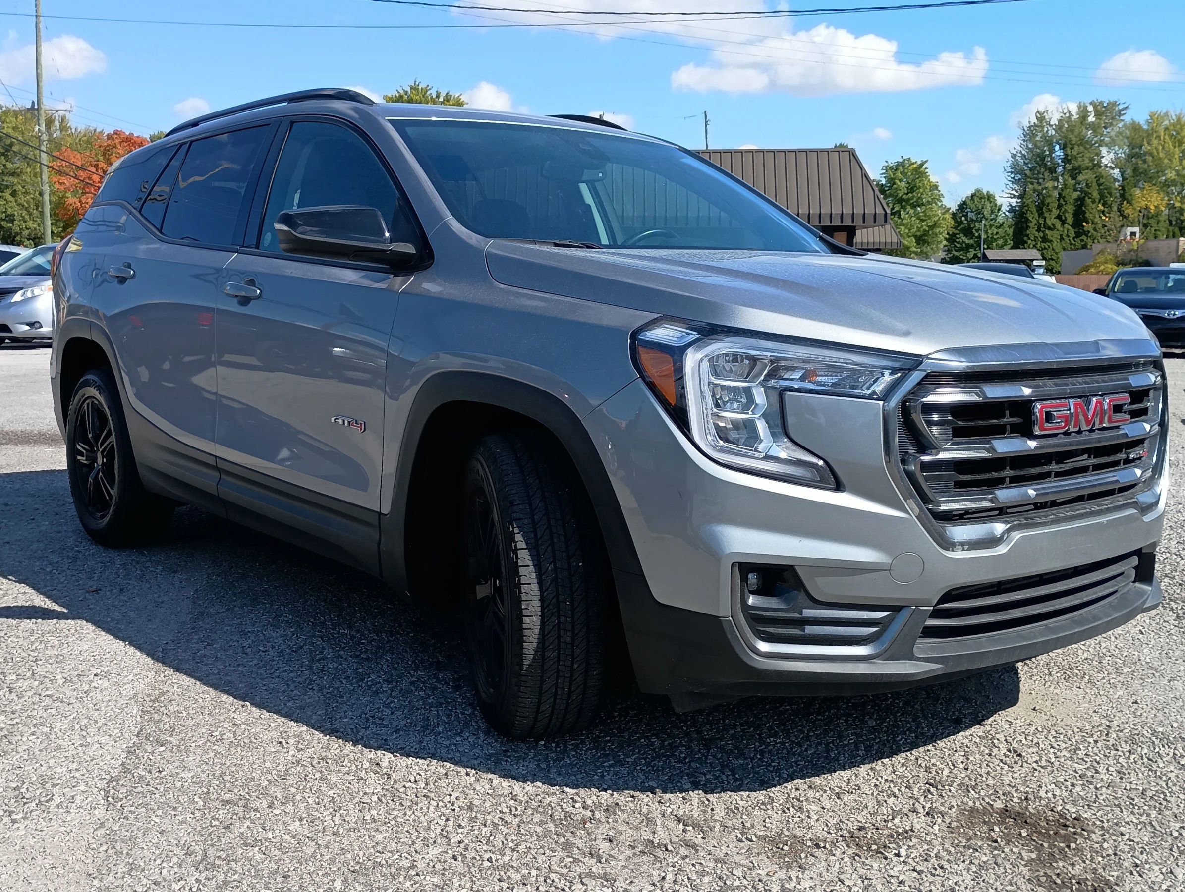 Used 2023 GMC Terrain AT4 image 3