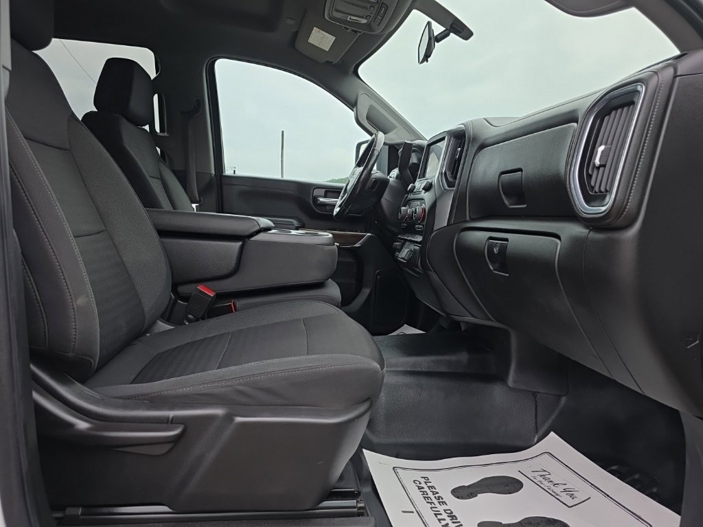 Used 2022 Chevrolet Silverado 2500 LT w/ Convenience Package image 17