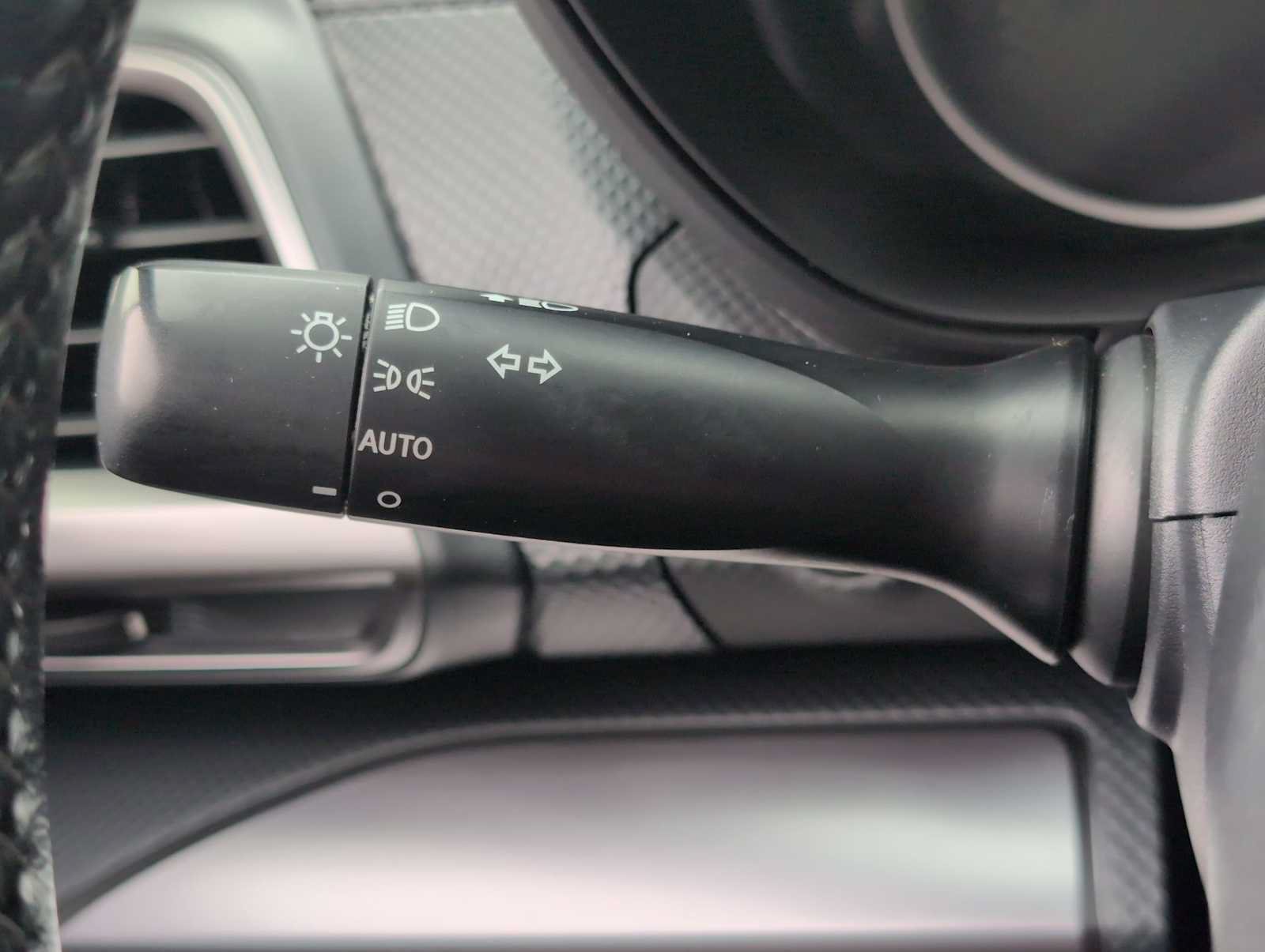 Used 2020 Subaru Forester Premium AWD/4WD image 26