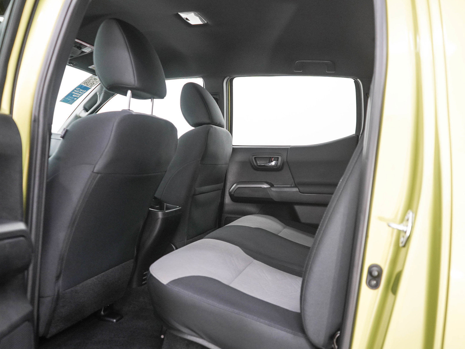 Used 2023 Toyota Tacoma TRD Off-Road AWD/4WD image 17