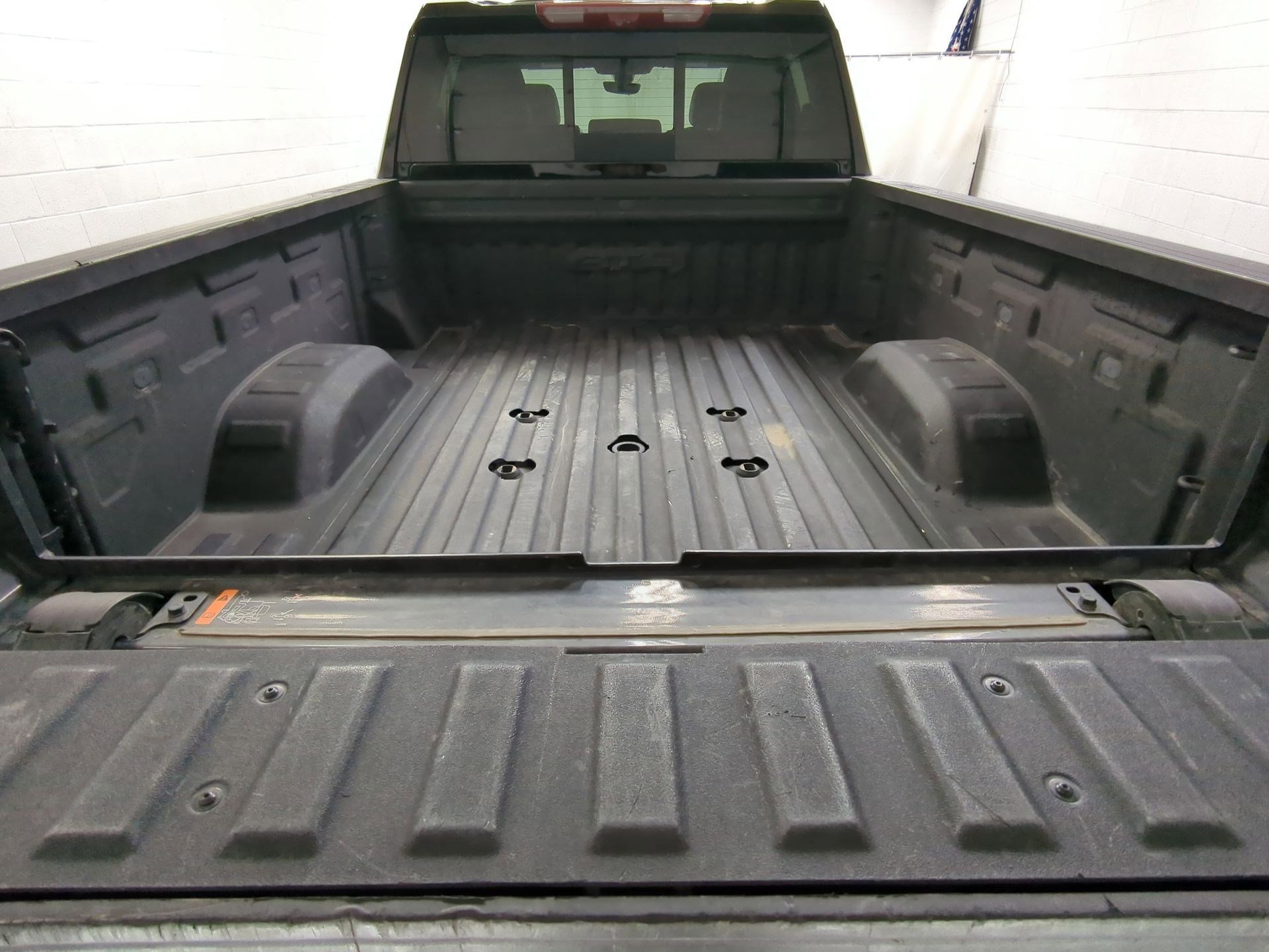 Used 2022 GMC Sierra 3500 AT4 w/ AT4 Premium Plus Package image 22