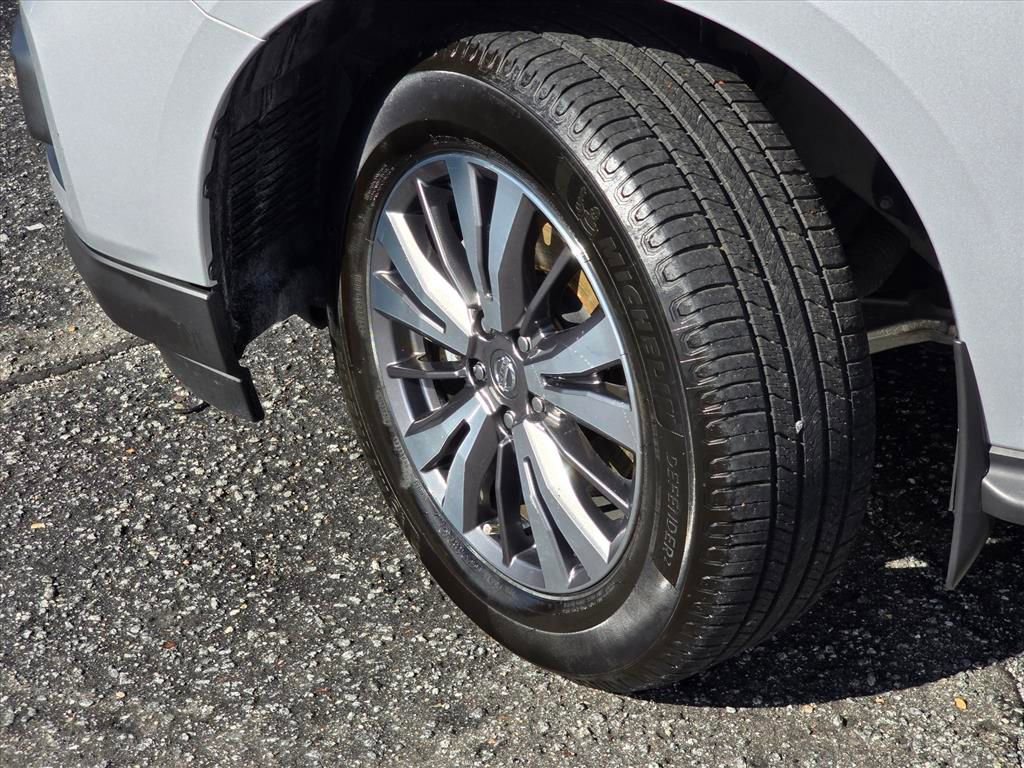 Used 2019 Nissan Pathfinder S image 27