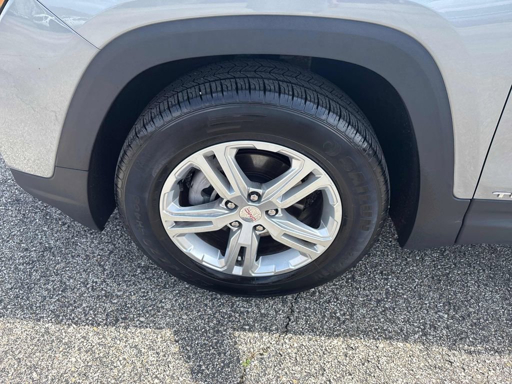 Used 2024 GMC Terrain SLE AWD/4WD image 30