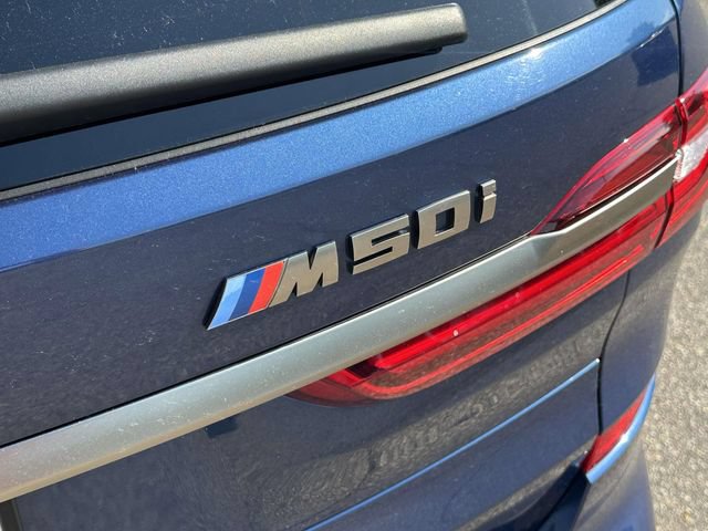 Used 2021 BMW X7 M50i AWD/4WD image 17