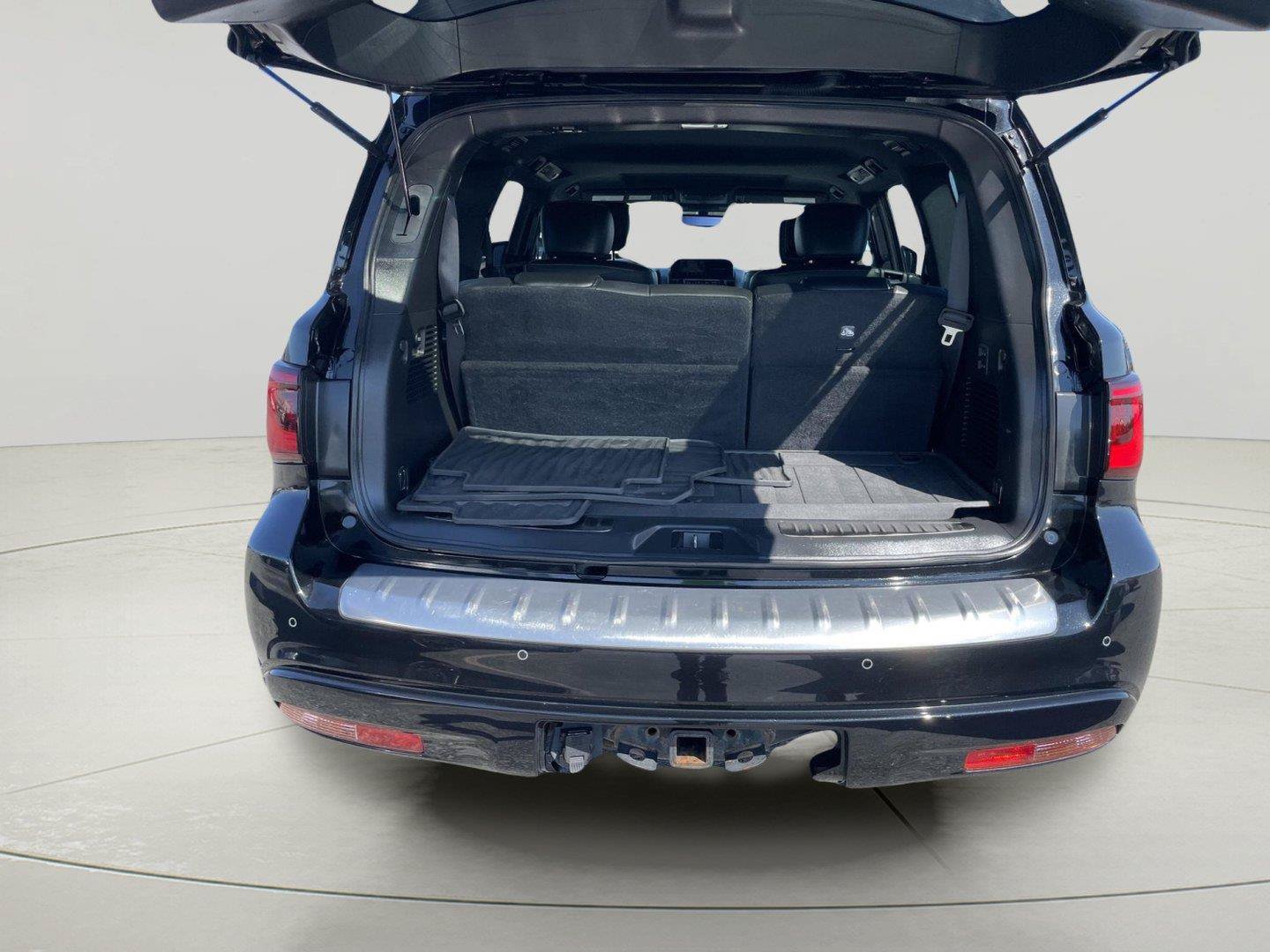 Used 2023 INFINITI QX80 Sensory w/ Cargo Package AWD/4WD image 9