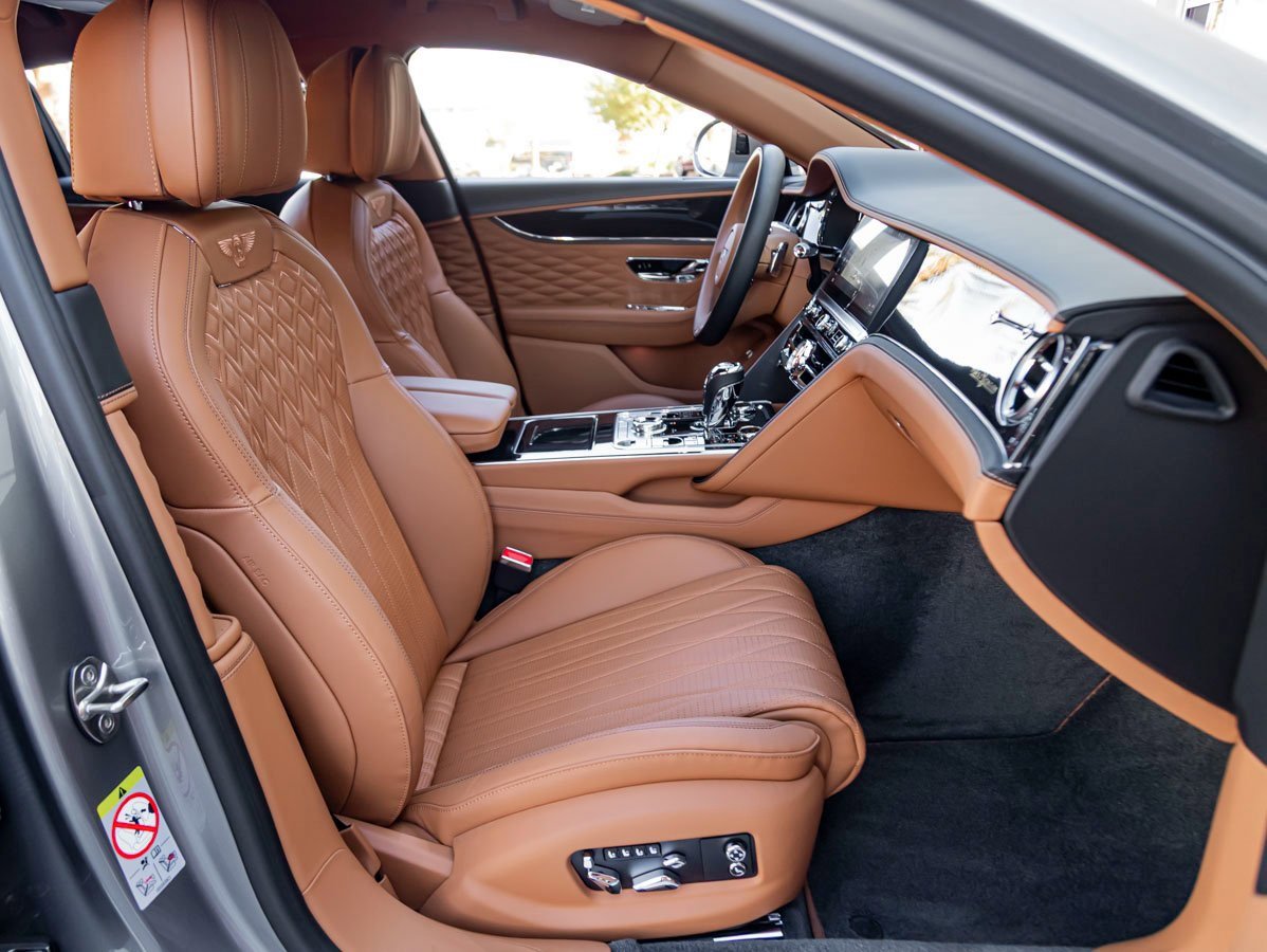 Certified 2021 Bentley Flying Spur W12 image 2