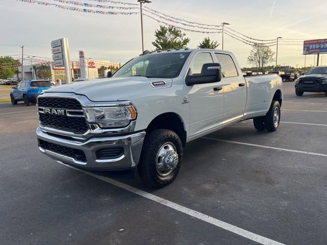 Used 2024 RAM 3500 Tradesman w/ Chrome Appearance Group image 40