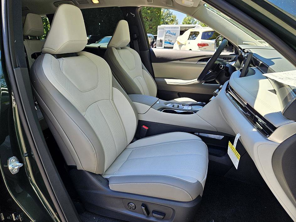 New 2026 INFINITI QX60 Luxe image 15