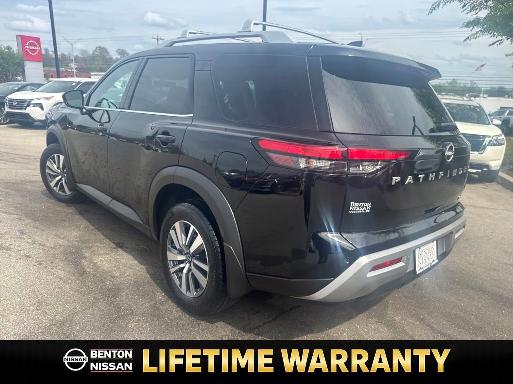 Certified 2024 Nissan Pathfinder SL image 6