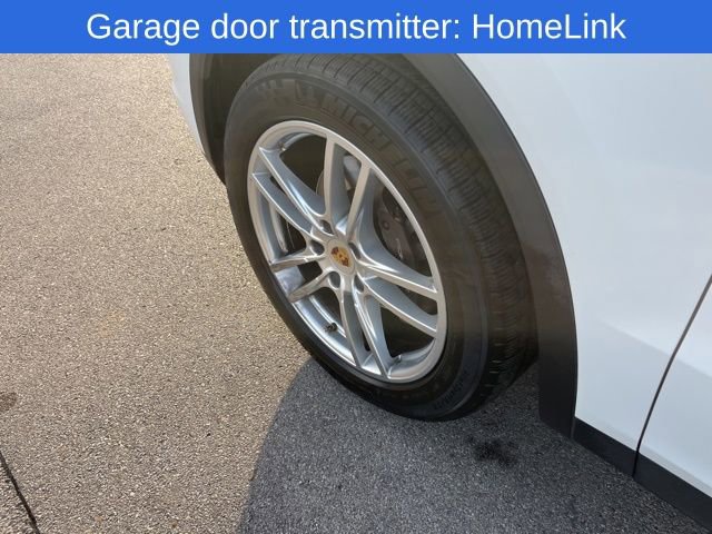 Used 2019 Porsche Cayenne Base image 10