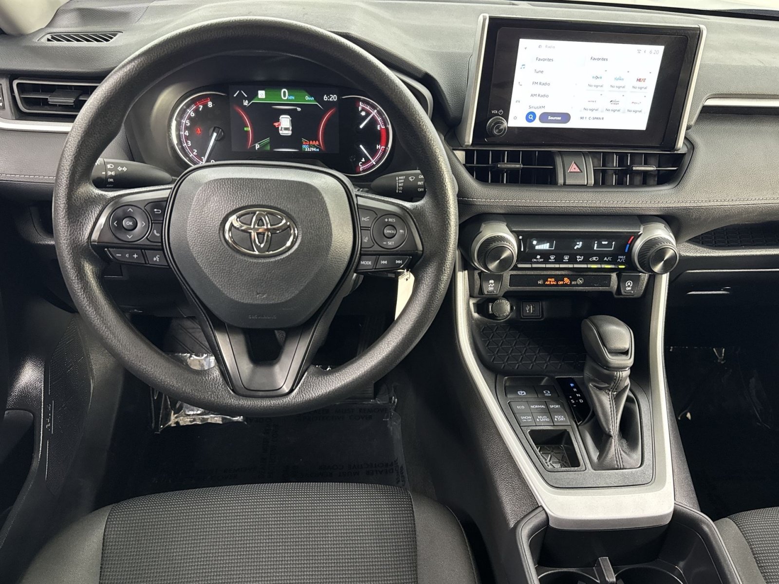 Used 2025 Toyota RAV4 LE AWD/4WD image 35