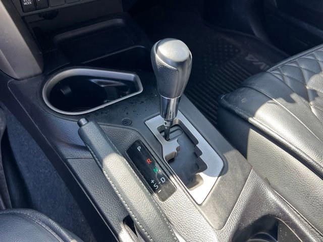 Used 2017 Toyota RAV4 XLE w/ All Weather Liner Package AWD/4WD image 19