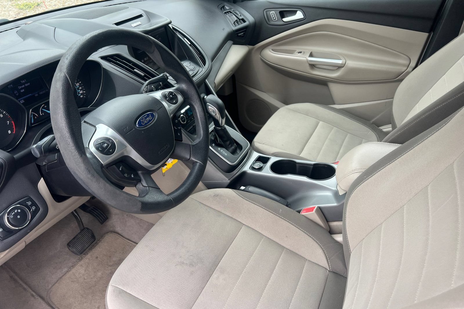 Used 2013 Ford Escape SE FWD image 10
