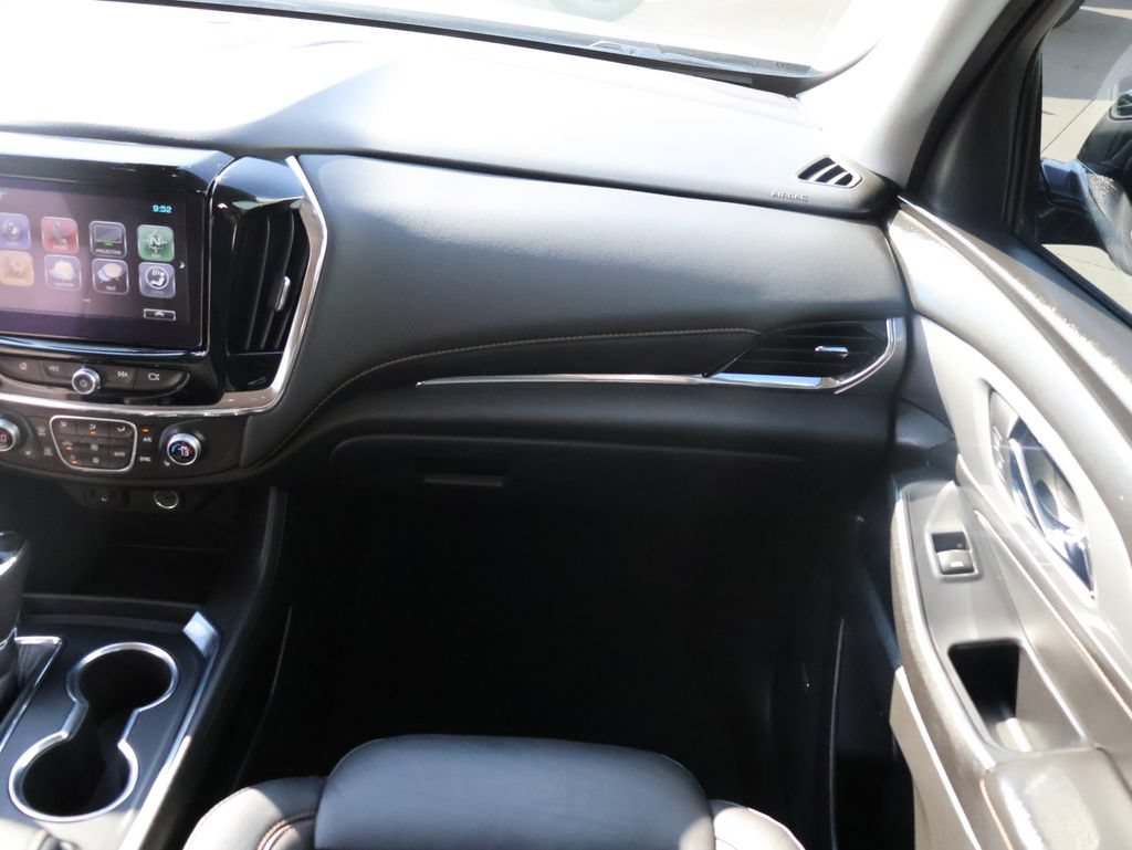 Certified 2018 Chevrolet Traverse LT w/ LPO, Black Accent Package AWD/4WD image 15