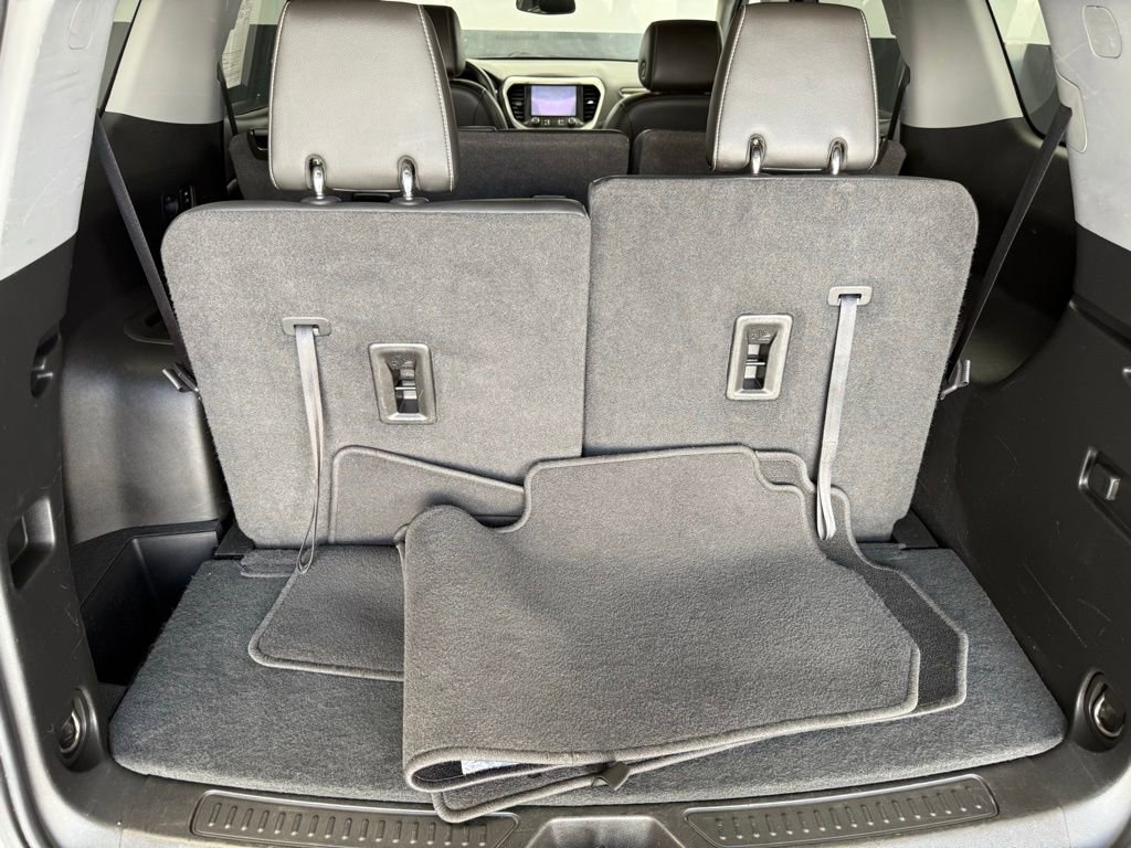 Used 2023 GMC Acadia SLT image 75