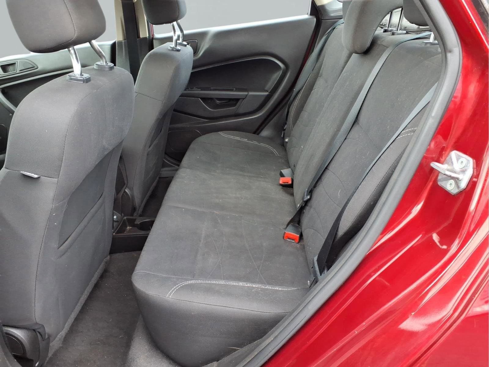 Used 2017 Ford Fiesta SE image 22