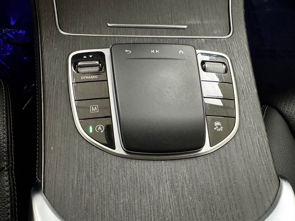 Used 2020 Mercedes-Benz GLC 300 4MATIC image 26