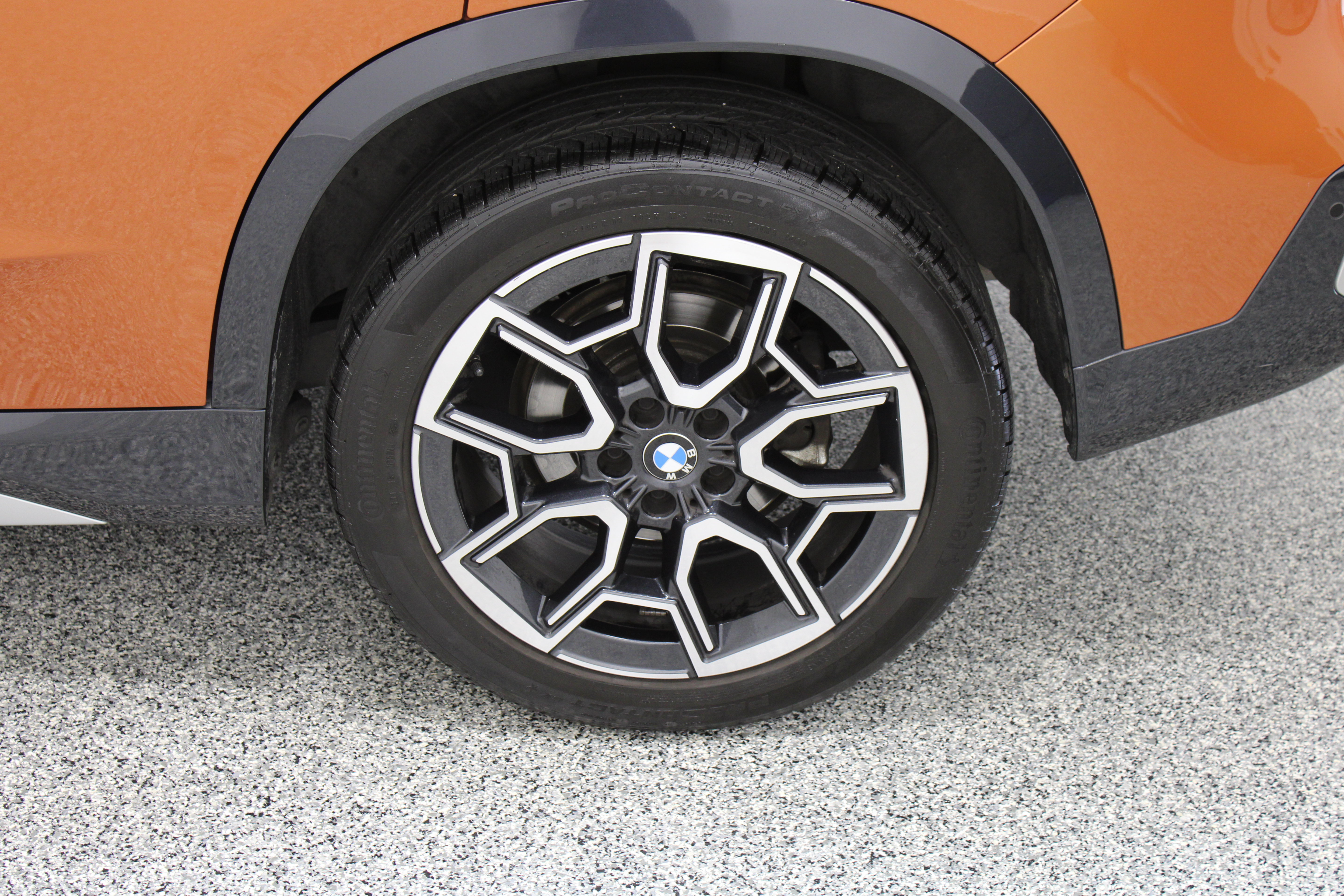 Used 2025 BMW X1 xDrive28i w/ Technology Package AWD/4WD image 10