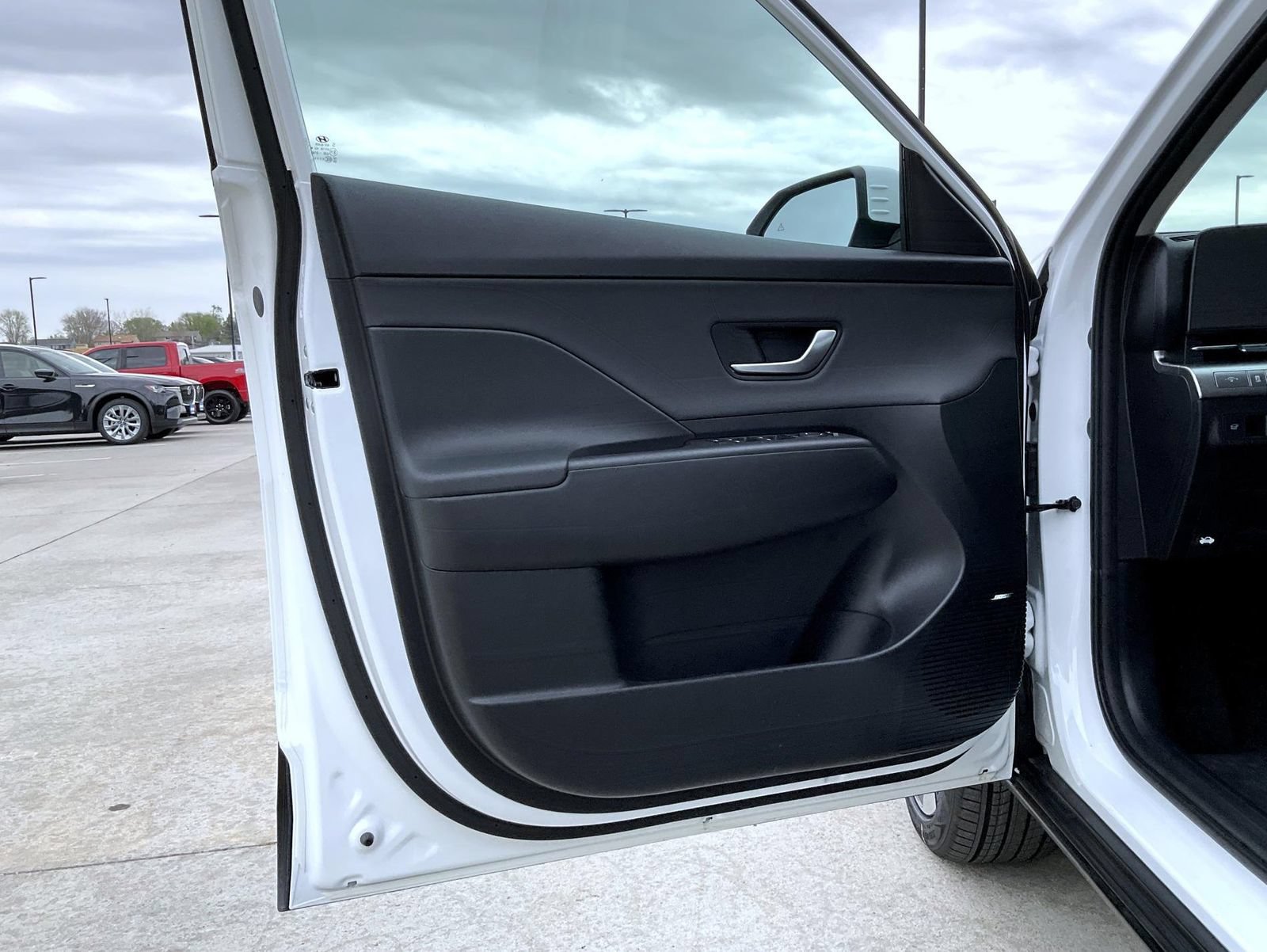 New 2026 Hyundai Kona Limited AWD/4WD image 9