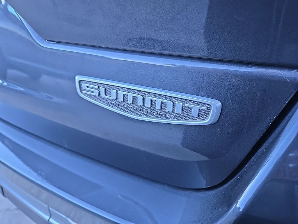 Used 2025 Jeep Grand Cherokee Summit image 18