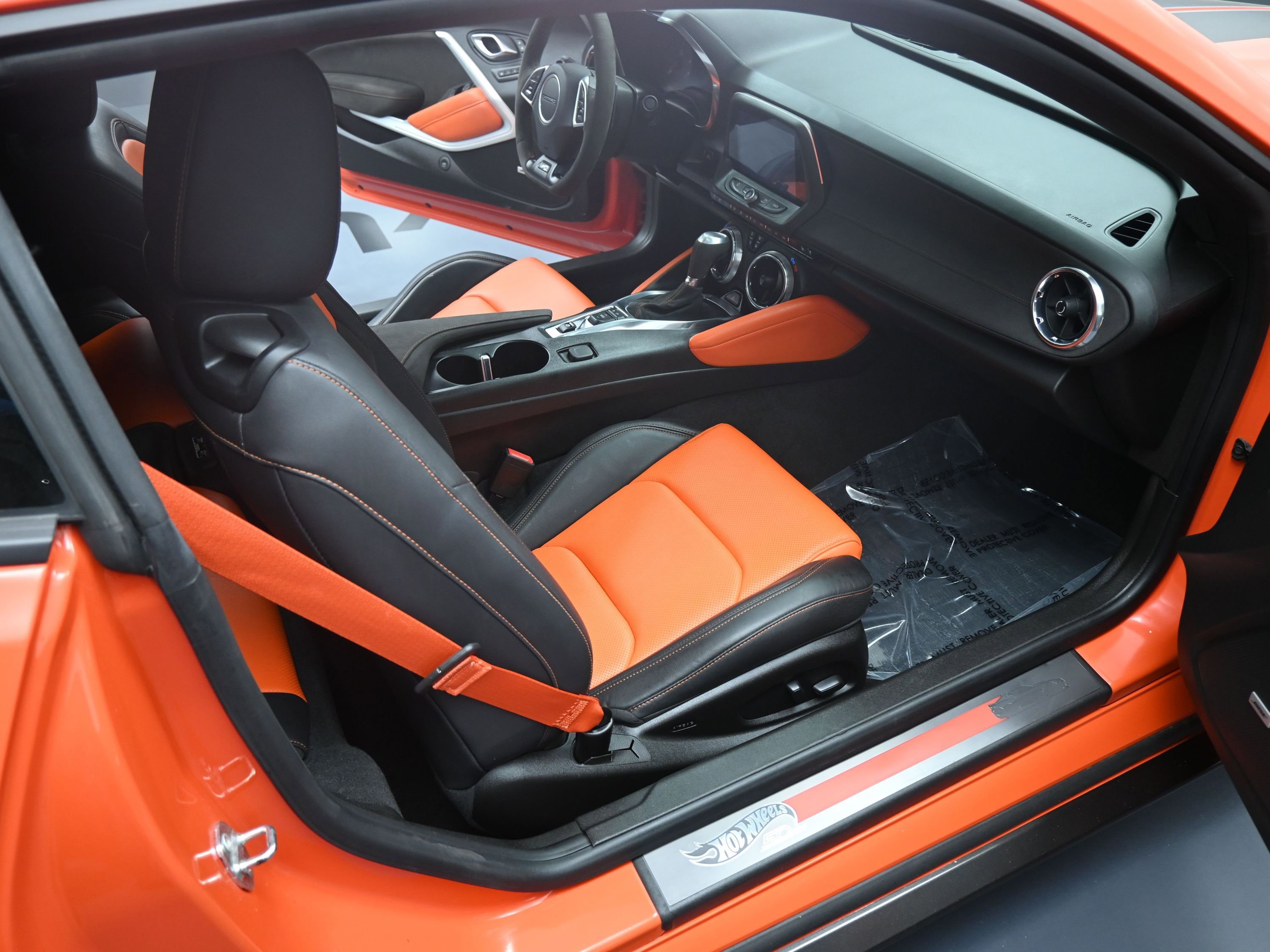 Used 2018 Chevrolet Camaro SS w/ Hot Wheels Edition image 19