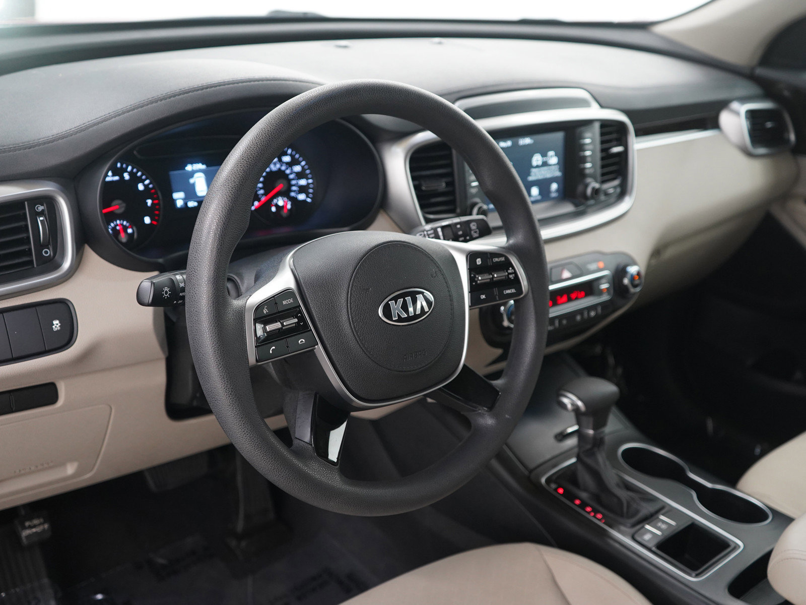 Used 2019 Kia Sorento AWD V6 image 21