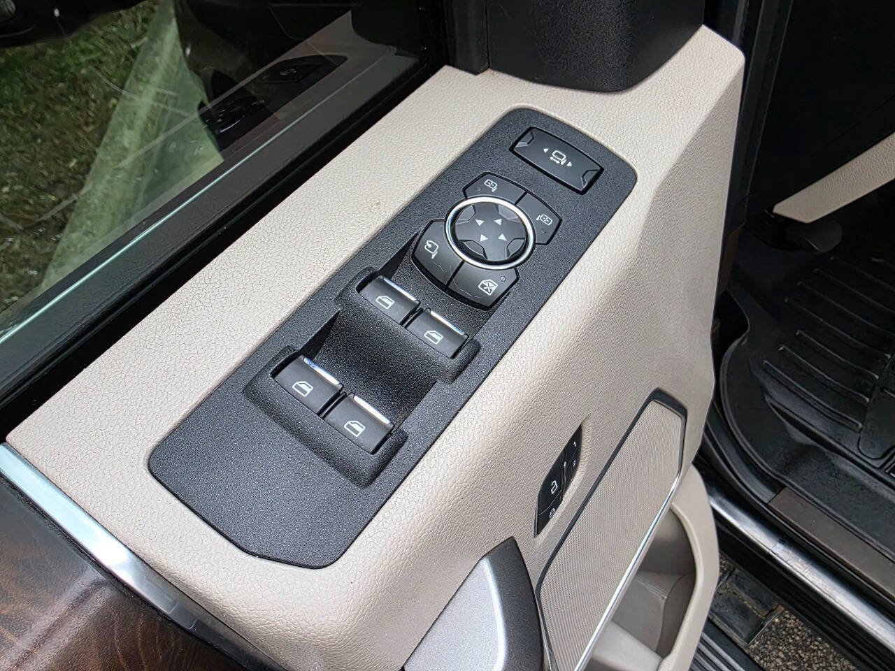 Used 2019 Ford F250 Limited image 12