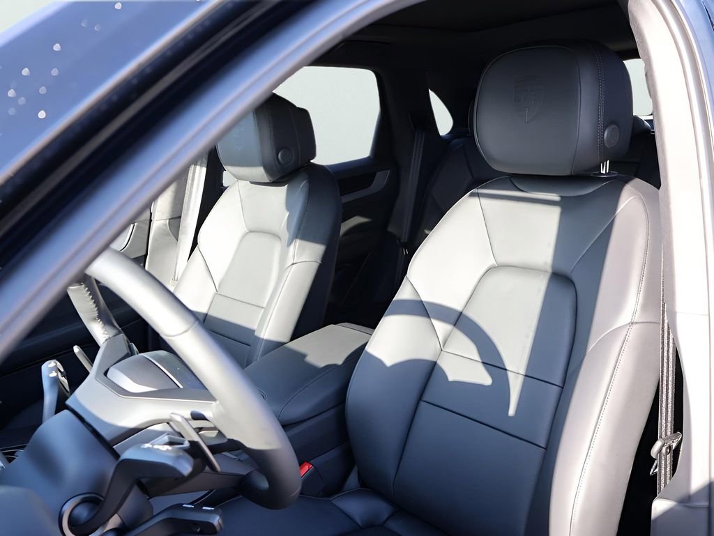New 2026 Porsche Cayenne S AWD/4WD image 5