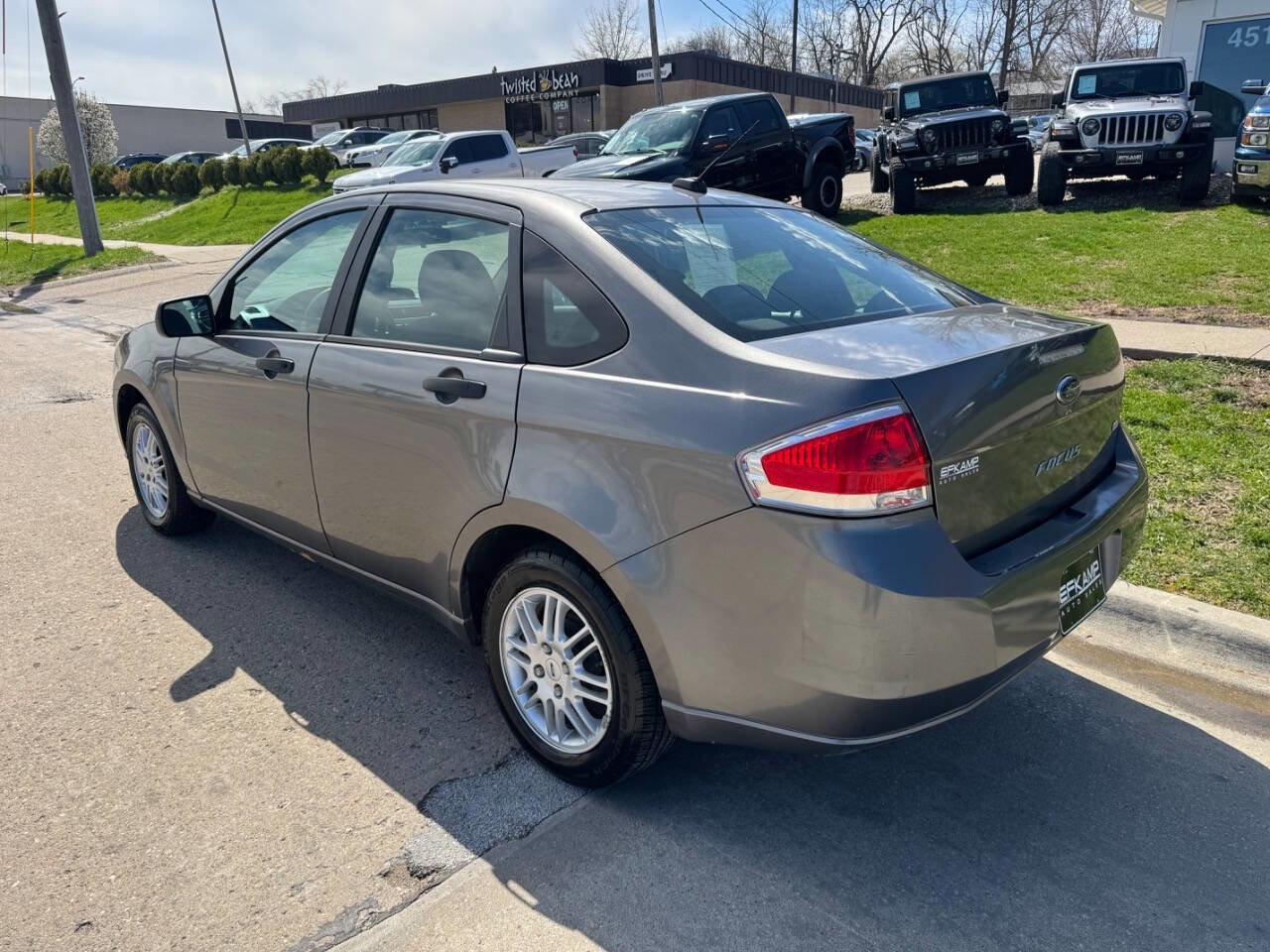 Used 2011 Ford Focus SE image 3