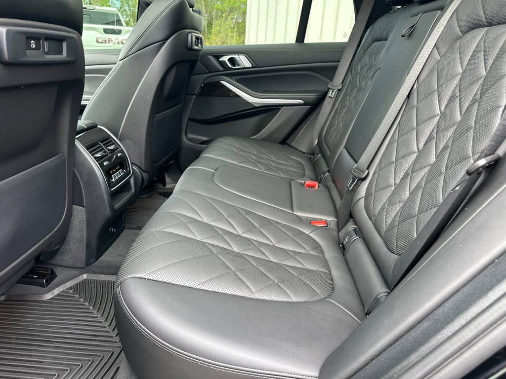 Used 2023 BMW X5 xDrive40i w/ Premium Package image 21