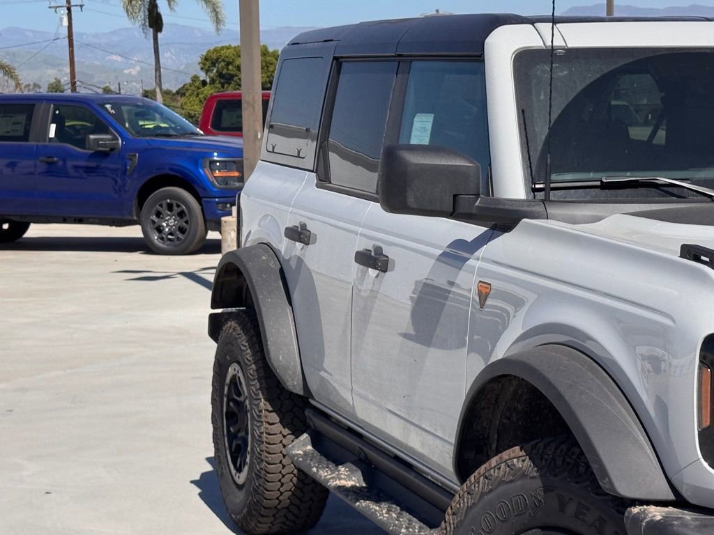 New 2026 Ford Bronco Badlands image 5