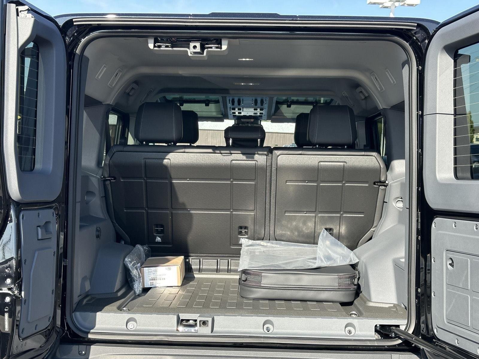 New 2025 INEOS Grenadier Station Wagon AWD/4WD image 44