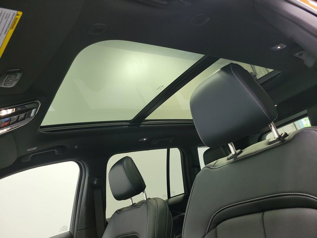 New 2026 Jeep Grand Cherokee Limited AWD/4WD image 11