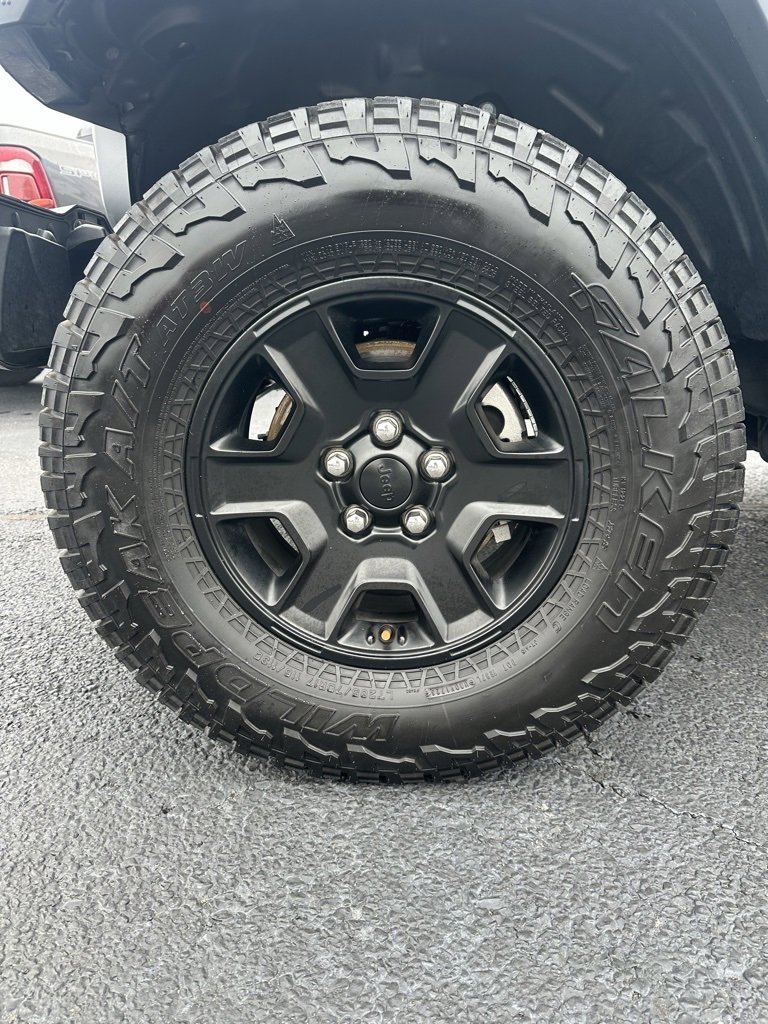 Used 2023 Jeep Gladiator Mojave w/ LED Lighting Group image 7