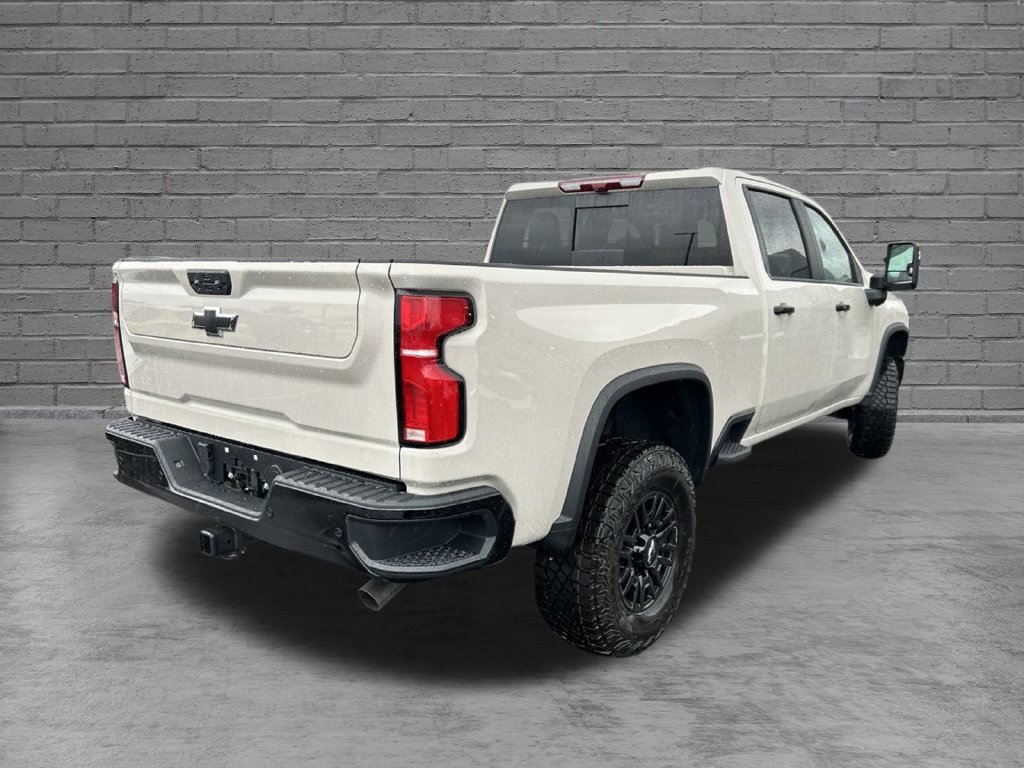 New 2026 Chevrolet Silverado 2500 ZR2 w/ LPO, Dark Essentials Package AWD/4WD image 7