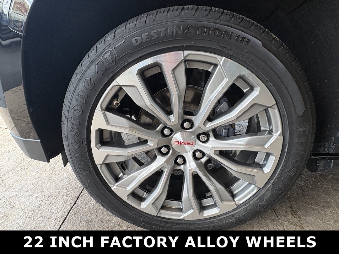 Used 2021 GMC Yukon Denali w/ Denali Premium Package RWD image 10